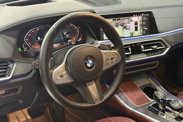 Used BMW X5 2022 Restyled xDrive 30Li Luxury Version M Sport Package Interior 2