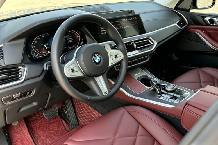 Used BMW X5 2022 Restyled xDrive 30Li M Sport Package Interior 2