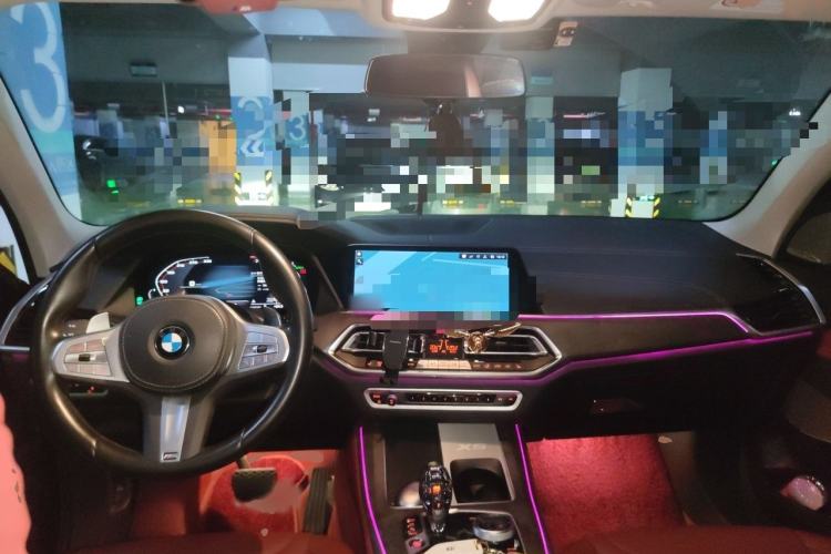 Used BMW X5 2022 Restyled xDrive 30Li Luxury Version M Sport Package Interior 2