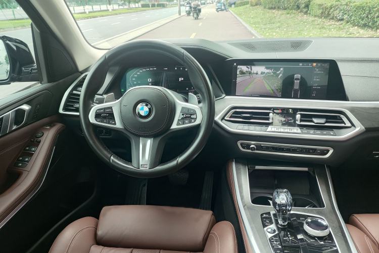Used BMW X5 2022 xDrive30i M Sport Package Interior 3