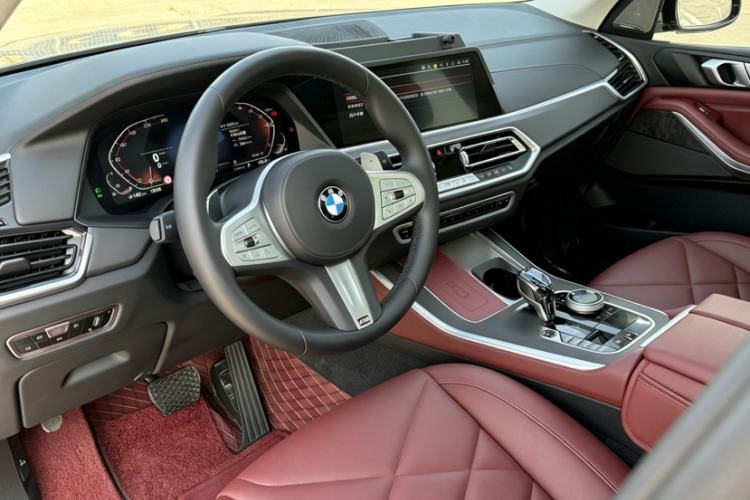 Used BMW X5 2022 Restyled xDrive 30Li M Sport Package Interior 3