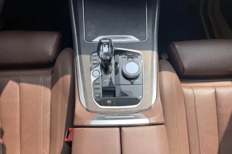 Used BMW X5 2022 xDrive30i M Sport Package Interior 3