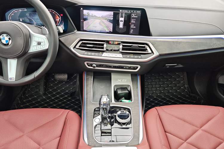 Used BMW X5 2022 Restyled xDrive 30Li M Sport Package Interior 3