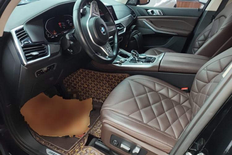 Used BMW X5 2022 Restyled xDrive 30Li M Sport Package Interior 3