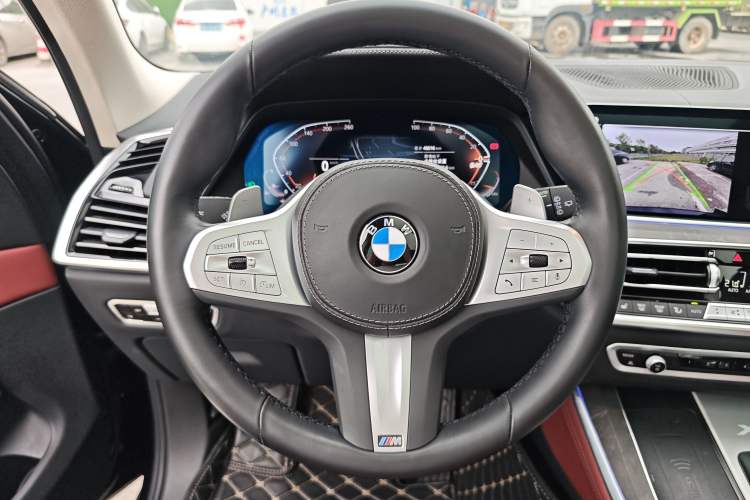 Used BMW X5 2022 Restyled xDrive 30Li M Sport Package Interior 4