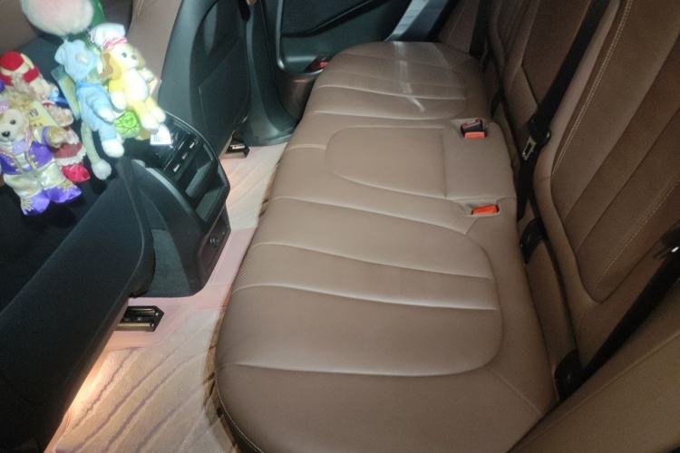 Used BMW X5 2022 xDrive30i M Sport Package Interior 4