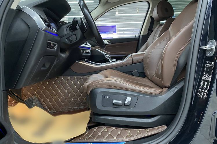 Used BMW X5 2022 xDrive30i M Sport Package Interior 5