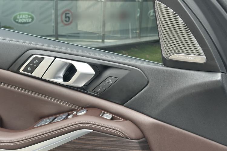 Used BMW X5 2022 Restyled xDrive 40Li M Sport Package Interior 5