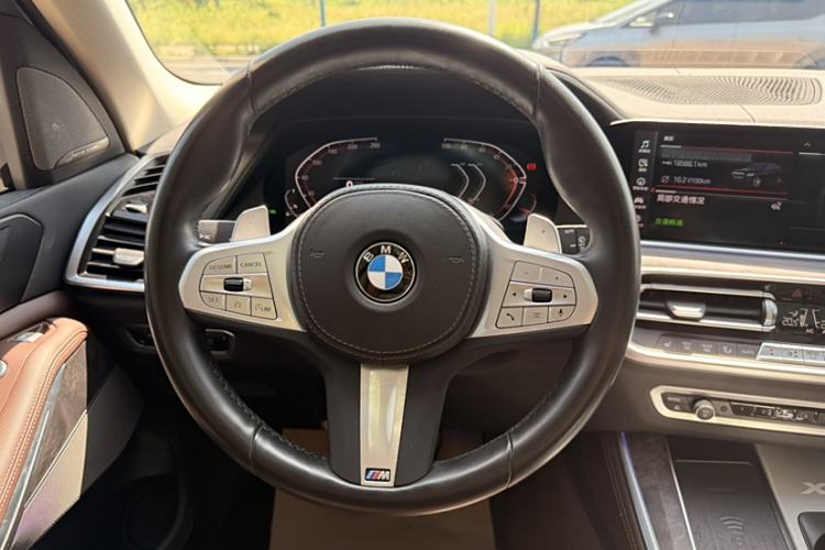 Used BMW X5 2022 Restyled xDrive 30Li M Sport Package Interior 5