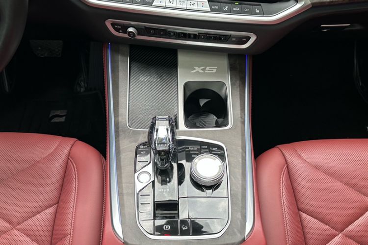 Used BMW X5 2022 Restyled xDrive 30Li Luxury Version M Sport Package Interior 5