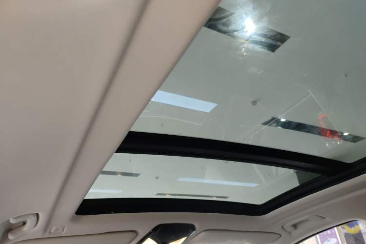 Used BMW X5 2022 xDrive40i M Sport Package Interior 6