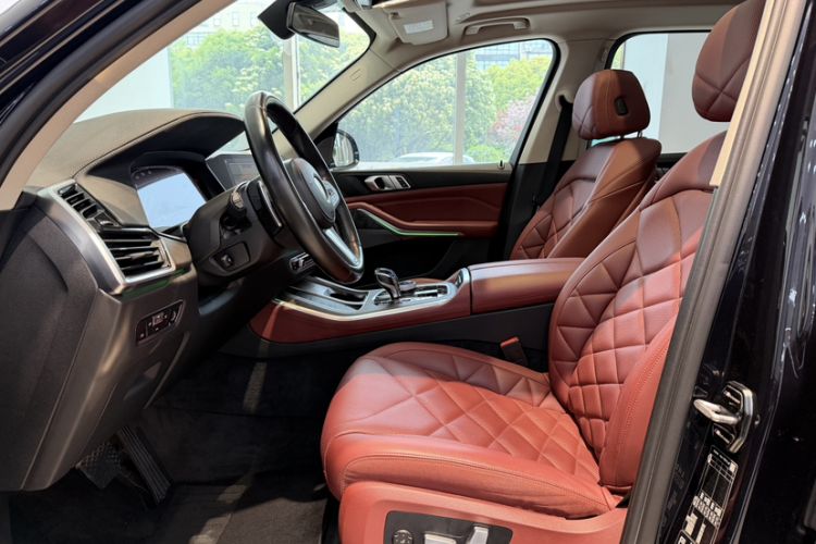 Used BMW X5 2022 xDrive 30Li Luxury M Sport Package Interior 6