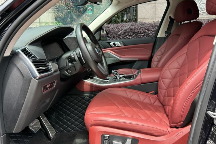 Used BMW X5 2022 Restyled xDrive 30Li Luxury Version M Sport Package Interior 6