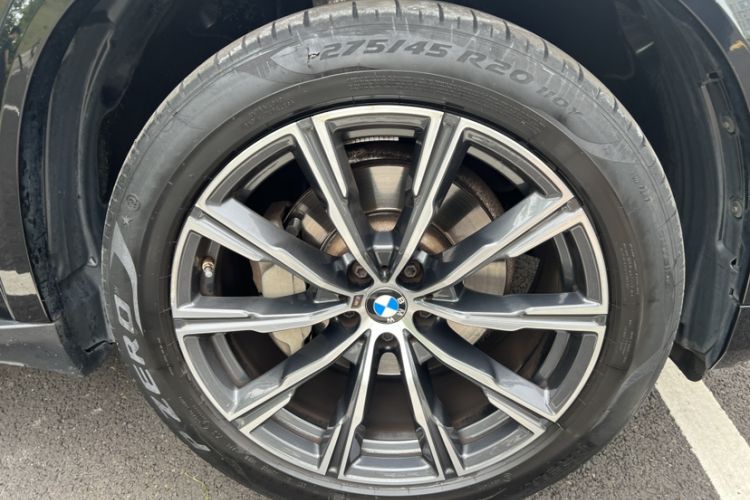 Used BMW X5 2022 xDrive 30Li M Sport Package Interior 6