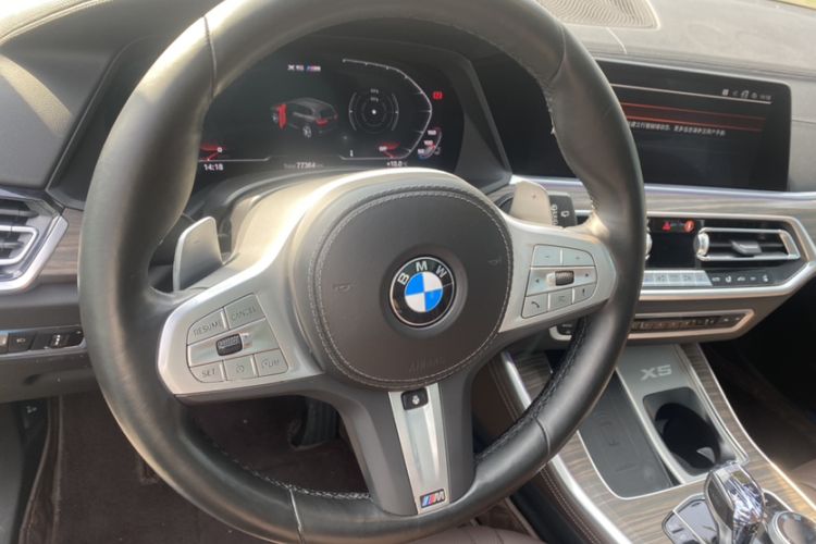 Used BMW X5 2022 xDrive 40Li M Sport Package Interior 7