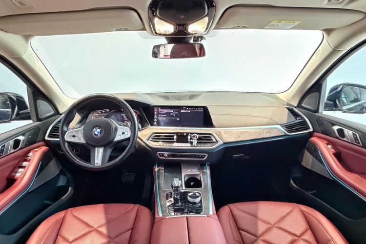 Used BMW X5 2022 xDrive 30Li Luxury M Sport Package Interior 7