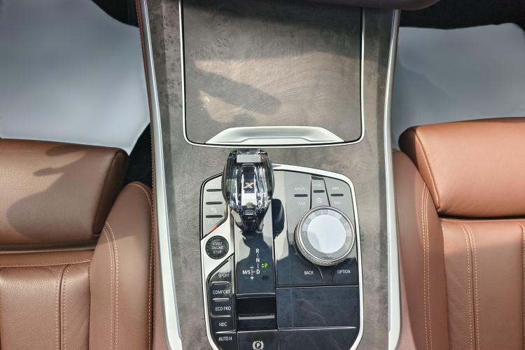 Used BMW X5 2022 xDrive30i M Sport Package Interior 8