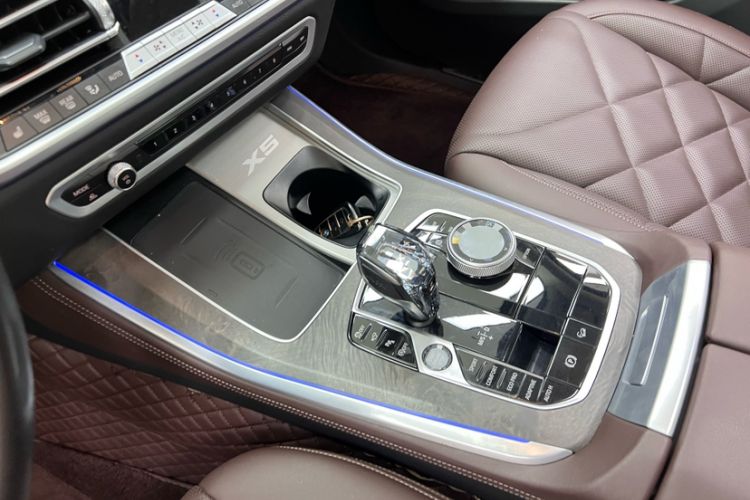 Used BMW X5 2022 Restyled xDrive 30Li Luxury Version M Sport Package Interior 8