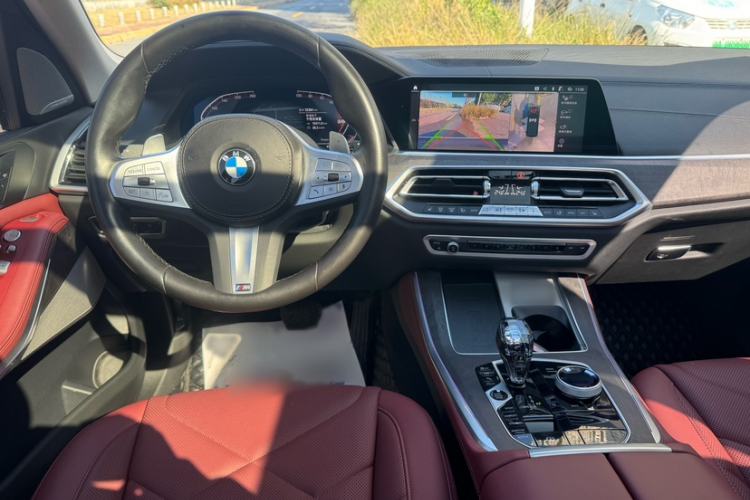Used BMW X5 2022 Restyled xDrive 30Li Luxury Version M Sport Package Interior 8