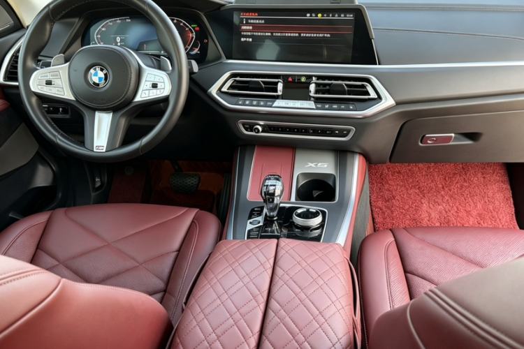 Used BMW X5 2022 Restyled xDrive 30Li M Sport Package Interior 9
