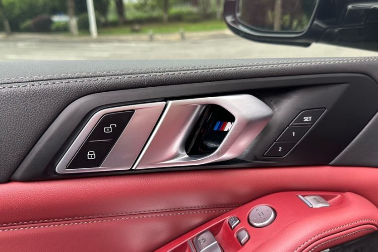 Used BMW X5 2022 Restyled xDrive 30Li Luxury Version M Sport Package Interior 9