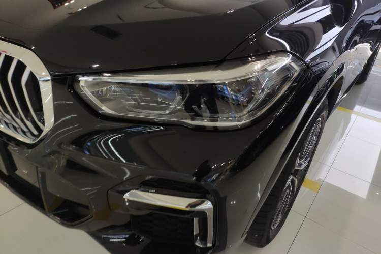Used BMW X5 2022 Restyled xDrive 30Li Luxury Version M Sport Package Left Front Headlight