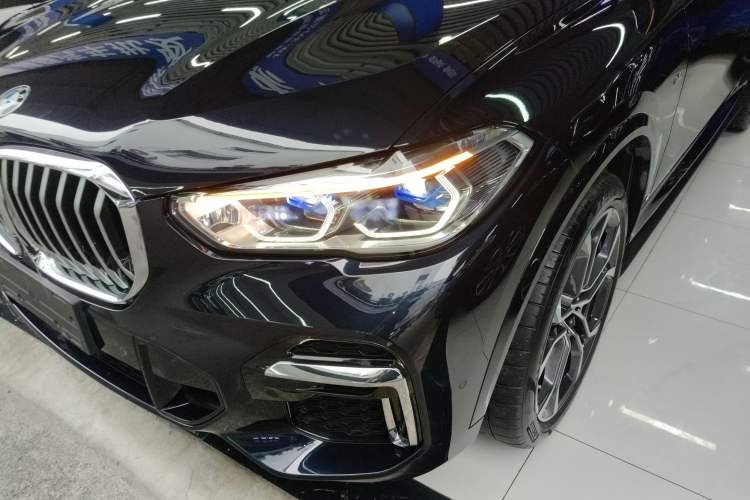 Used BMW X5 2022 Restyled xDrive 40Li Luxury Edition M Sport Package Left Front Headlight