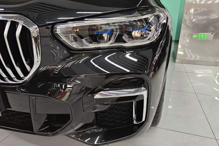 Used BMW X5 2022 Restyled xDrive 30Li Luxury Version M Sport Package Left Front Headlight