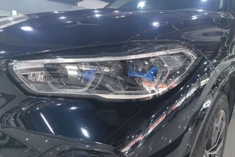 Used BMW X5 2022 xDrive 30Li Luxury M Sport Package Left Front Headlight