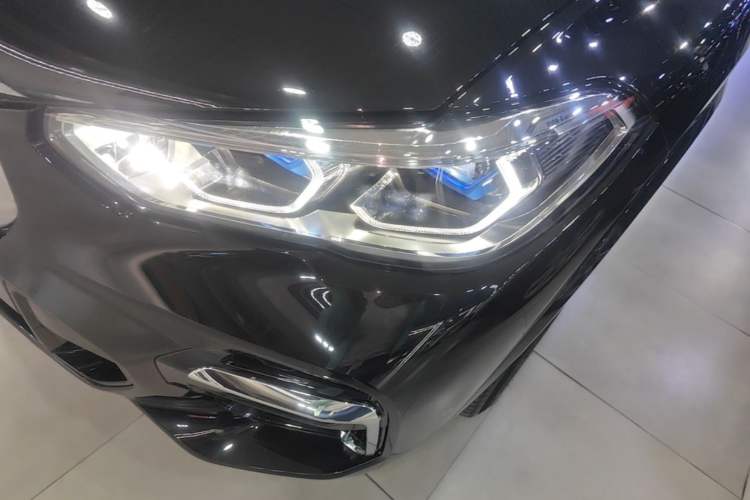 Used BMW X5 2022 Restyled xDrive 40Li M Sport Package Left Front Headlight