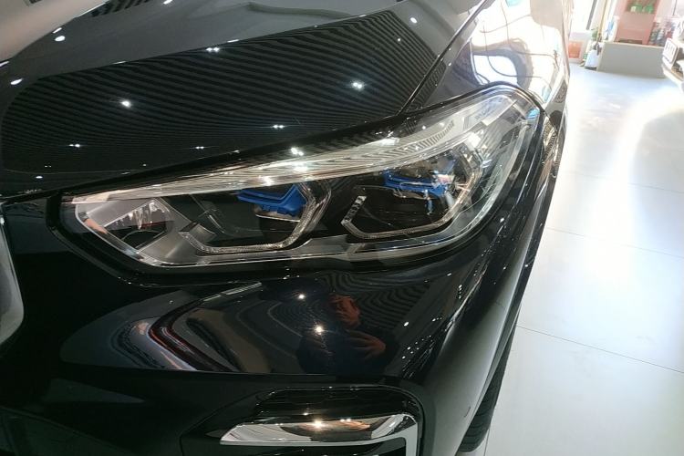 Used BMW X5 2022 Restyled xDrive 30Li Luxury Version M Sport Package Left Front Headlight