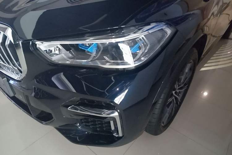 Used BMW X5 2022 Restyled xDrive 30Li Luxury Version M Sport Package Left Front Headlight