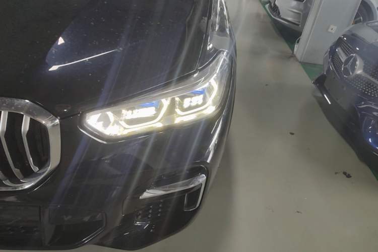 Used BMW X5 2022 xDrive 30Li Luxury M Sport Package Left Front Headlight