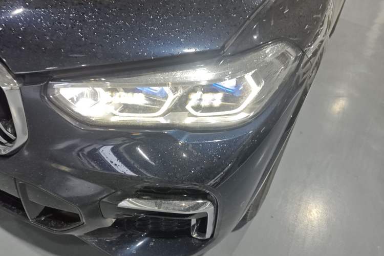 Used BMW X5 2022 xDrive 30Li Luxury M Sport Package Left Front Headlight