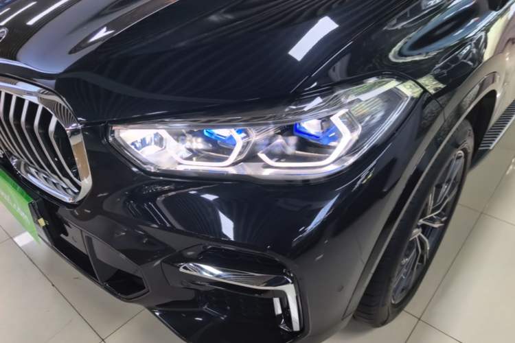 Used BMW X5 2022 Restyled xDrive 30Li Luxury Version M Sport Package Left Front Headlight