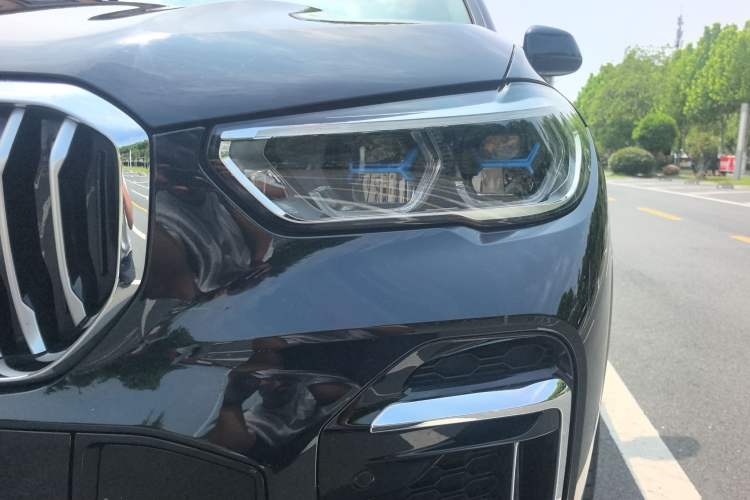 Used BMW X5 2022 xDrive 30Li Luxury M Sport Package Left Front Headlight