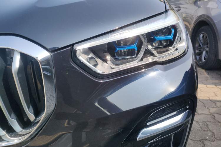 Used BMW X5 2022 xDrive 40Li Luxury Edition M Sport Package Left Front Headlight