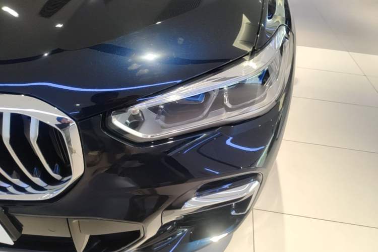 Used BMW X5 2022 Restyled xDrive 40Li M Sport Package Left Front Headlight