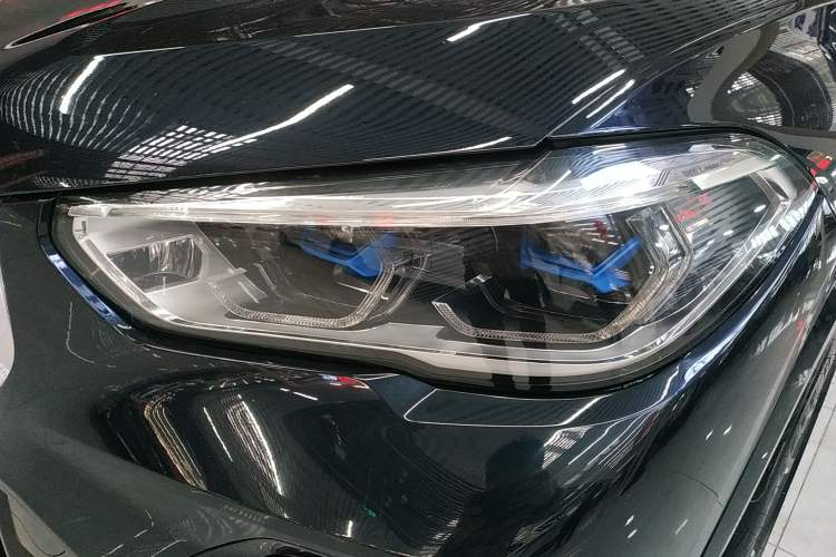 Used BMW X5 2022 Restyled xDrive 40Li M Sport Package Left Front Headlight