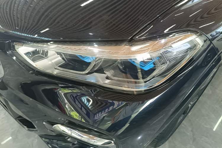 Used BMW X5 2022 Restyled xDrive 30Li Luxury Version M Sport Package Left Front Headlight