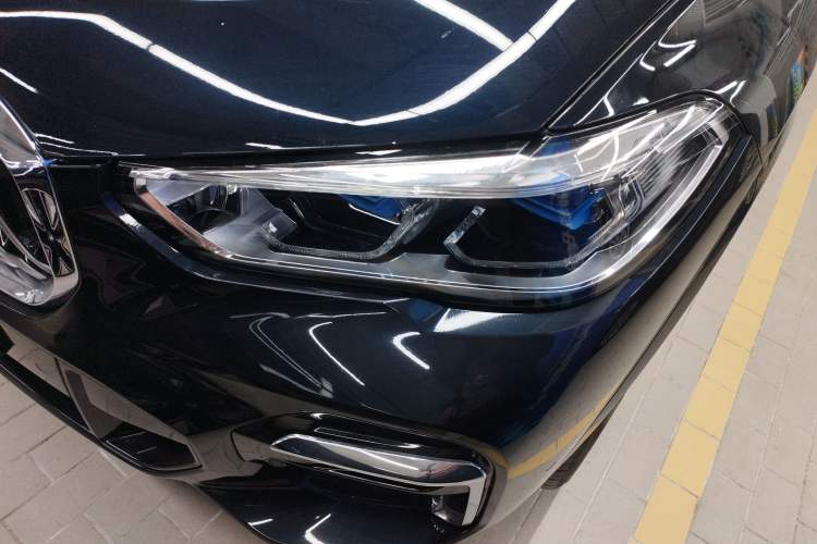 Used BMW X5 2022 Restyled xDrive 40Li Luxury Edition M Sport Package Left Front Headlight