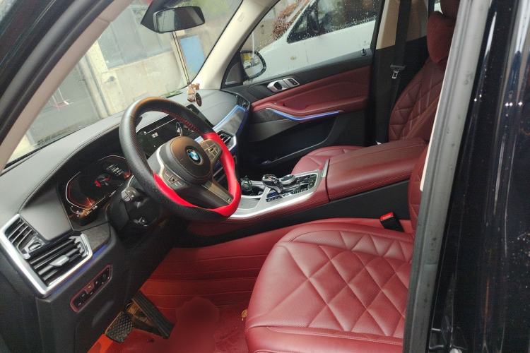 Used BMW X5 2022 xDrive 30Li Luxury M Sport Package Left Front Seat