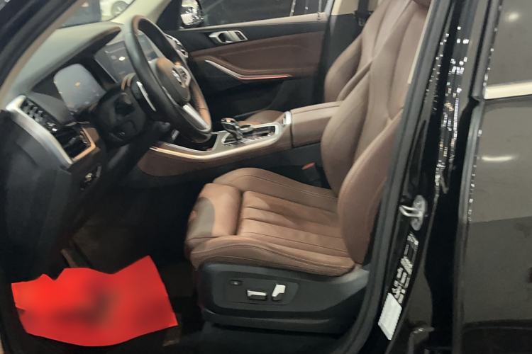 Used BMW X5 2022 xDrive30i M Sport Package Left Front Seat