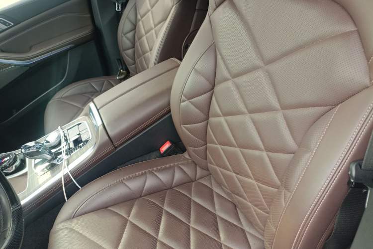 Used BMW X5 2022 Restyled xDrive 40Li M Sport Package Left Front Seat