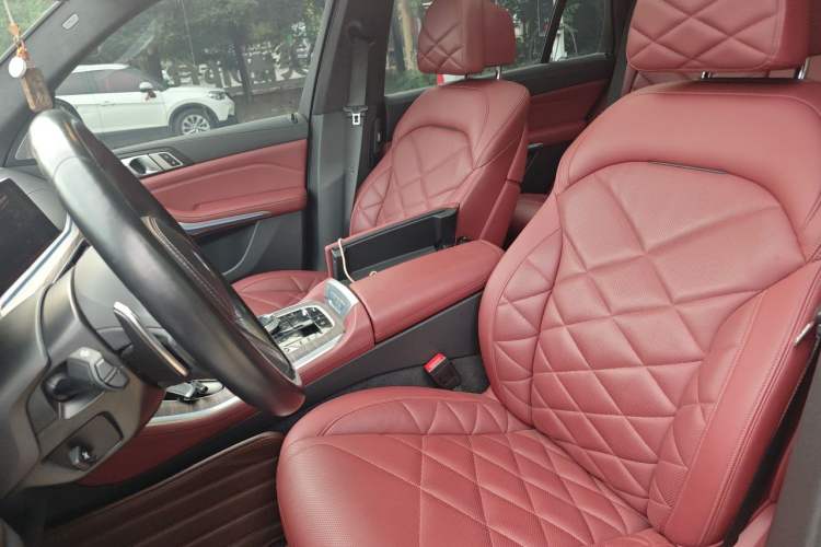 Used BMW X5 2022 xDrive 40Li Luxury Edition M Sport Package Left Front Seat