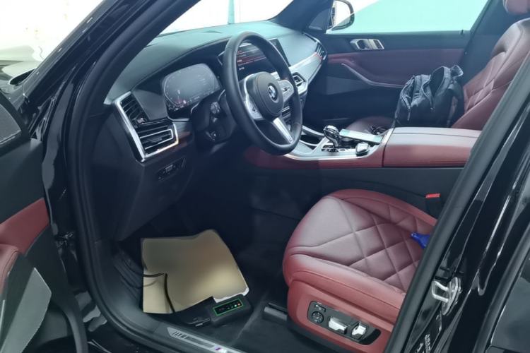 Used BMW X5 2022 Restyled xDrive 40Li M Sport Package Left Front Seat
