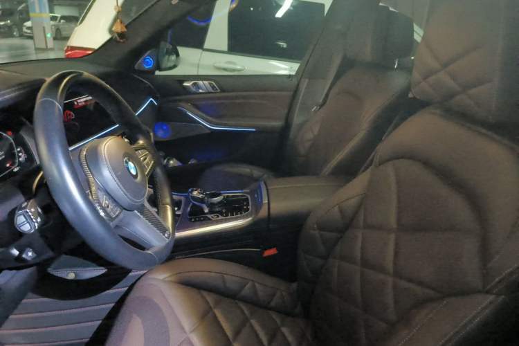 Used BMW X5 2022 Restyled xDrive 40Li M Sport Package Left Front Seat