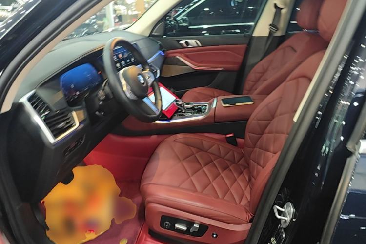 Used BMW X5 2022 xDrive 30Li Luxury M Sport Package Left Front Seat