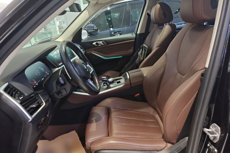 Used BMW X5 2022 xDrive30i M Sport Package Left Front Seat