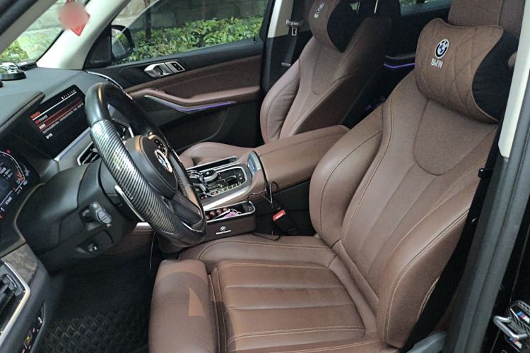 Used BMW X5 2022 xDrive40i M Sport Package Left Front Seat